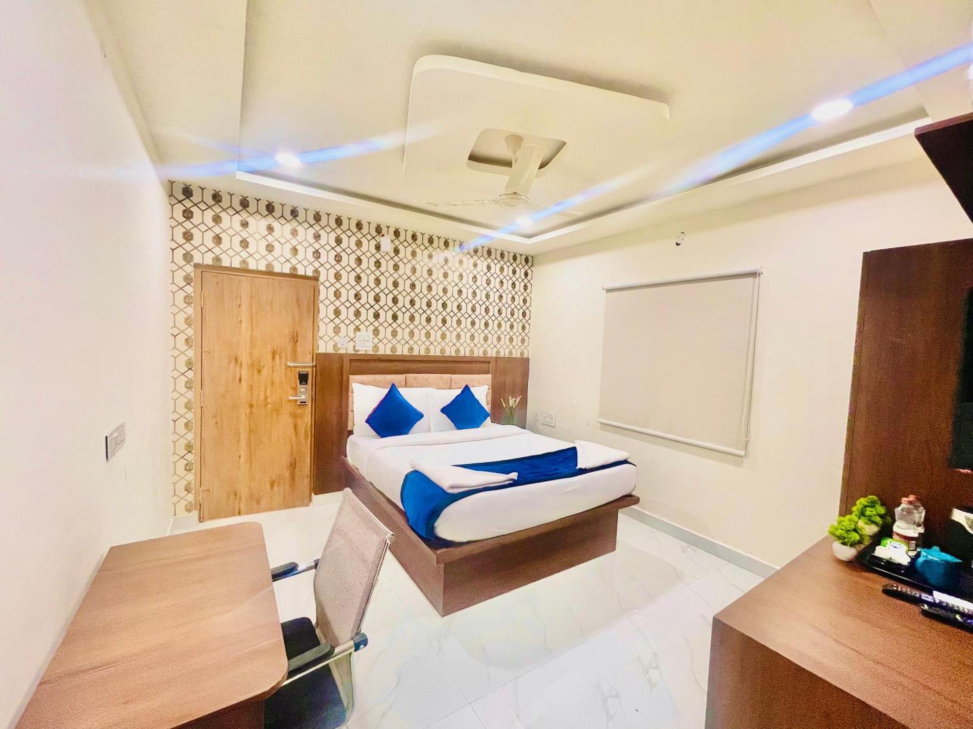 Hotel Eagle Grand Hyderabad Airport Zone Shamshabad Exteriör bild