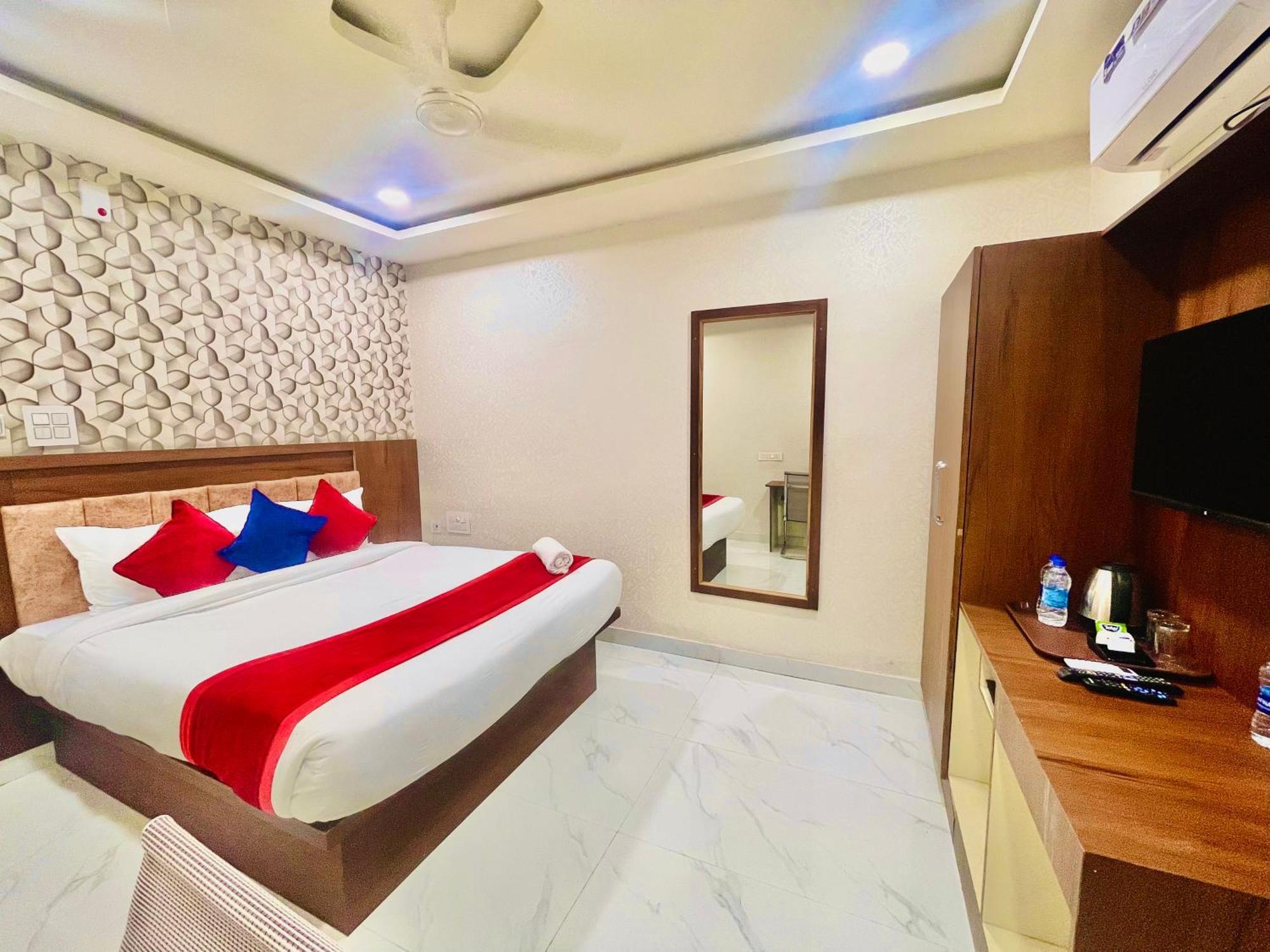 Hotel Eagle Grand Hyderabad Airport Zone Shamshabad Exteriör bild