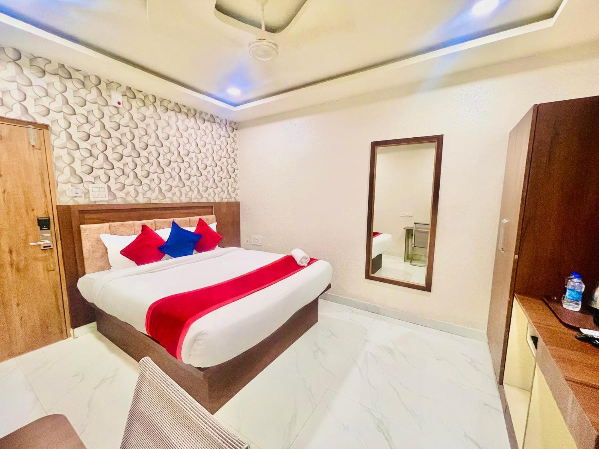 Hotel Eagle Grand Hyderabad Airport Zone Shamshabad Exteriör bild