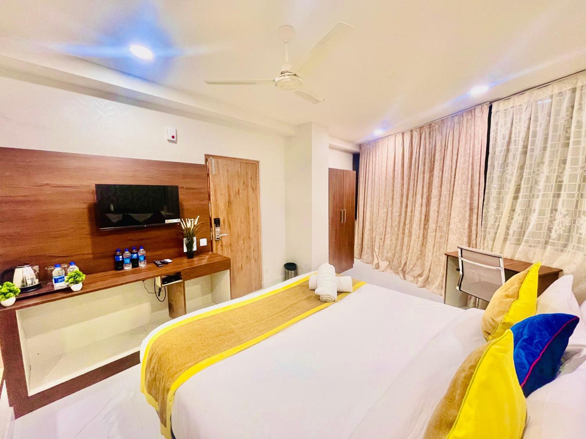 Hotel Eagle Grand Hyderabad Airport Zone Shamshabad Exteriör bild
