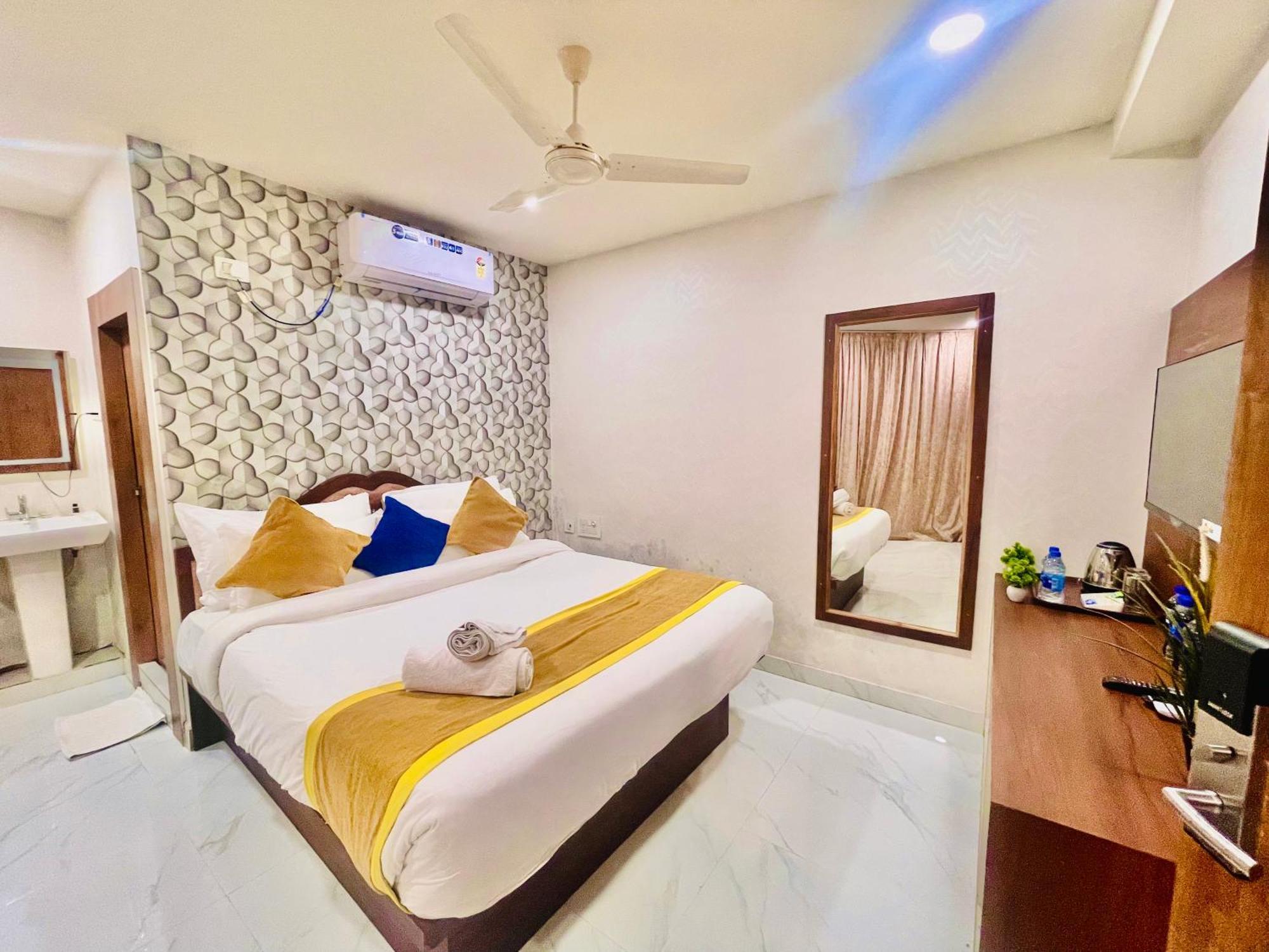 Hotel Eagle Grand Hyderabad Airport Zone Shamshabad Exteriör bild