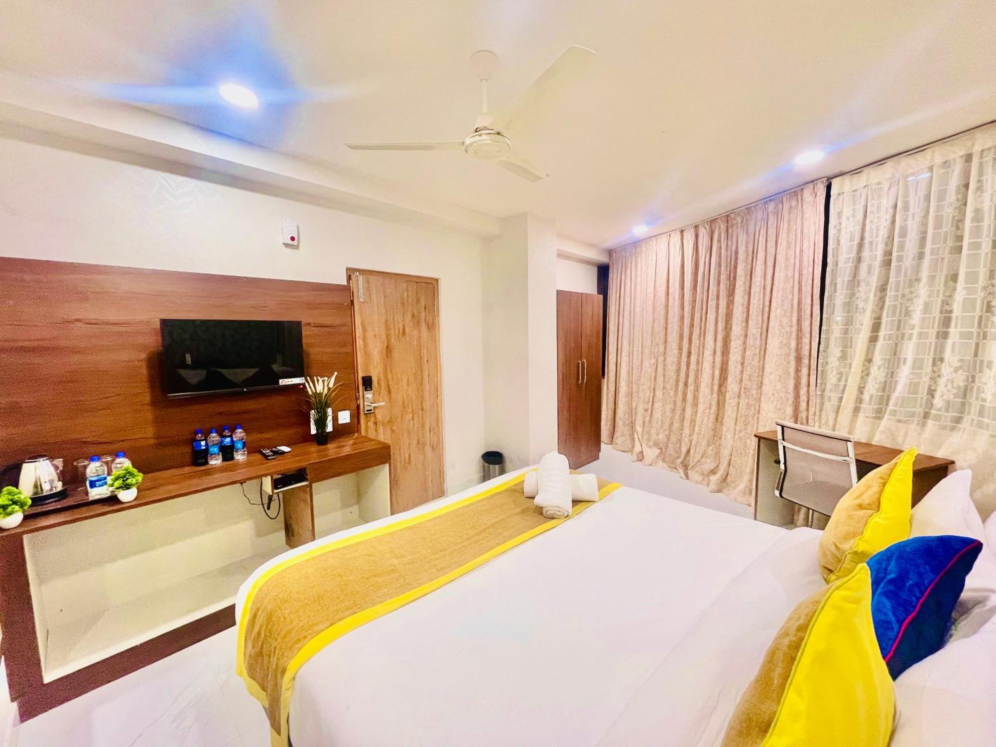 Hotel Eagle Grand Hyderabad Airport Zone Shamshabad Exteriör bild
