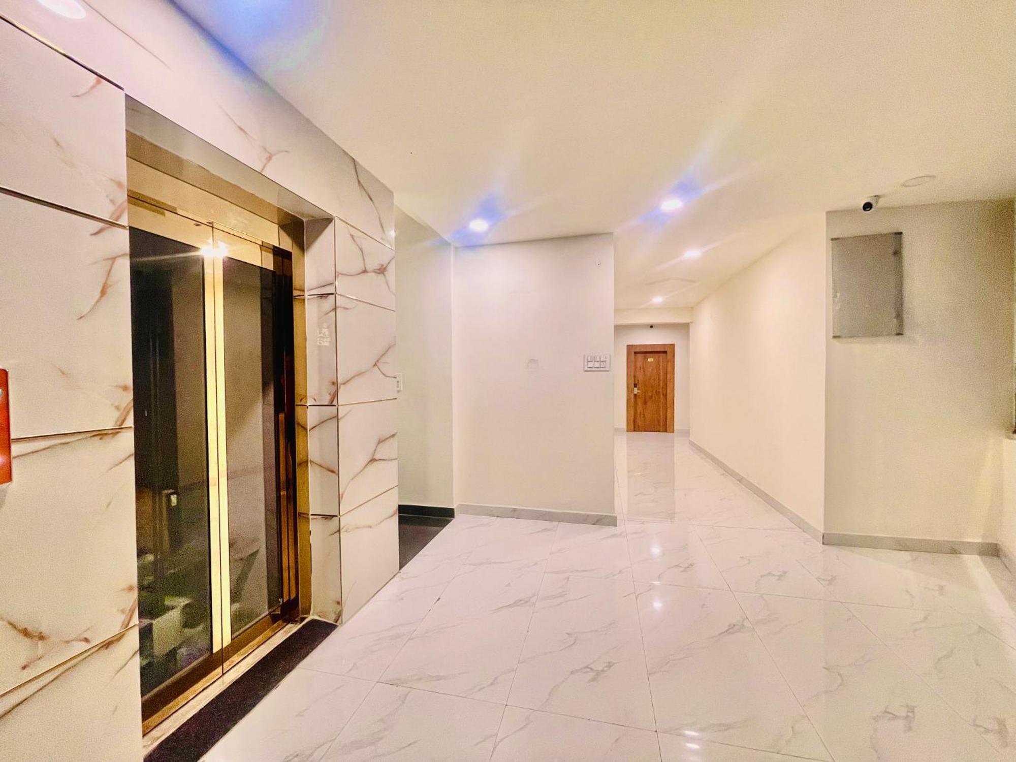 Hotel Eagle Grand Hyderabad Airport Zone Shamshabad Exteriör bild